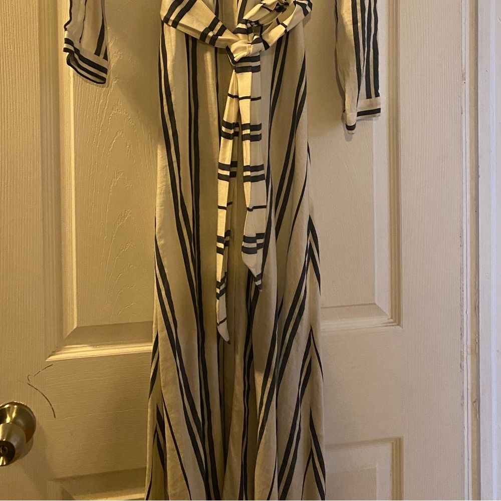 Brand new Zara button down Tie Maxi dress - Picture 2 of 3